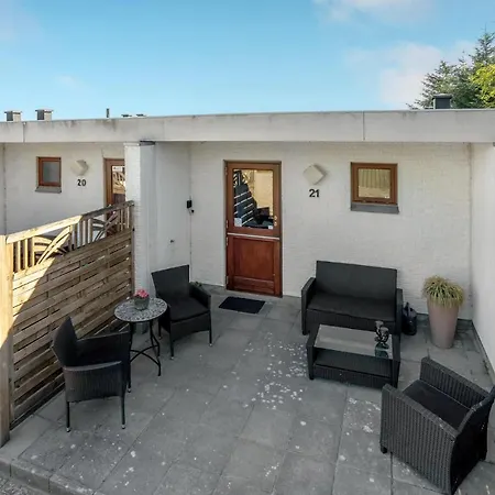 Cozy In Romo With Kitchen